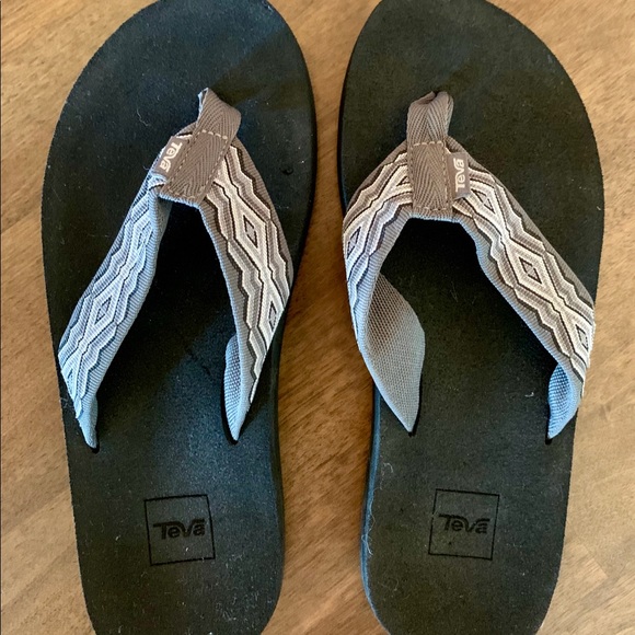 Teva sandals size 7 - Picture 3 of 5